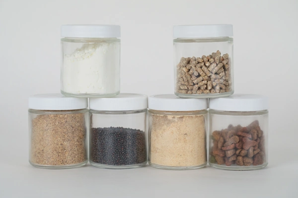 Verschließbare Glasbehälter für Bottle Sampler. Ideal für Analyse von getrocknetem Gras, Silage, Erde, Kompost und Pulvern